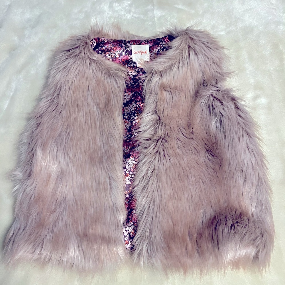 Juniors Faux fur vest purplish pink/ grey SMALL